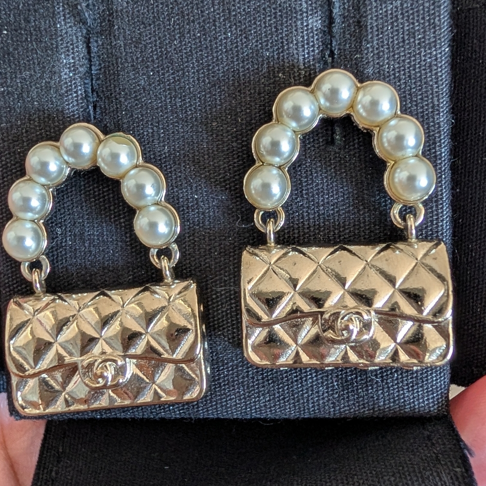Gold Quilted Pearl-Handle Women’s Bag Earrings — Authentic.